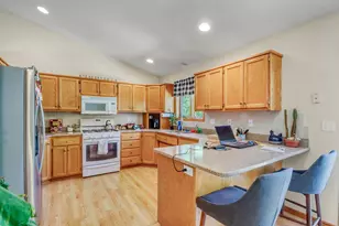 1701 33 1/2 Street S, Moorhead, MN 56560 - Photo 3