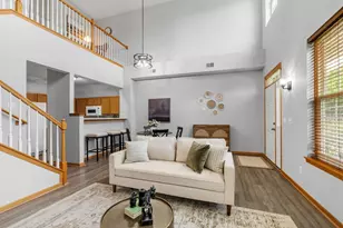 713 Cobblestone Way, Shakopee, MN 55379 - Photo 7