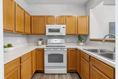 713 Cobblestone Way, Shakopee, MN 55379 - Photo 9