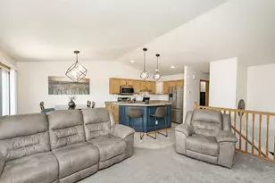 5242 49th Ave S, Fargo, ND 58104 - Photo 9