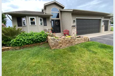 1281 Agate Court, Sauk Rapids, MN 56379 - Photo 3