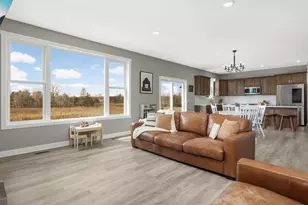 18805 Scenic Wy, Shafer, MN 55074 - Photo 9