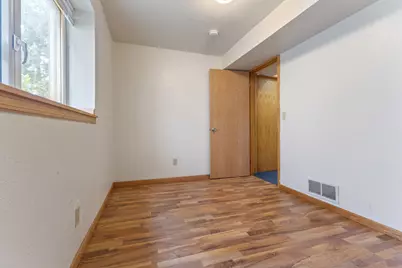 1320 Wilson Avenue, Saint Paul, MN 55106 - Photo 9