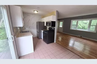 6609 W Broadway Avenue, Brooklyn Park, MN 55428 - Photo 3