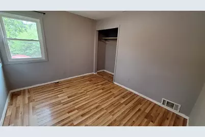 6609 W Broadway Avenue, Brooklyn Park, MN 55428 - Photo 9