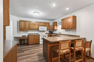6710 Buckley Cir, Inver Grove Heights, MN 55076 - Photo 13