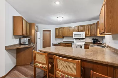 6710 Buckley Circle, Inver Grove Heights, MN 55076 - Photo 15