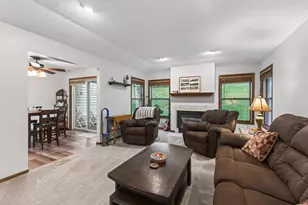 6710 Buckley Cir, Inver Grove Heights, MN 55076 - Photo 5