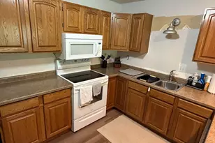 6710 Buckley Cir, Inver Grove Heights, MN 55076 - Photo 3