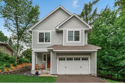 227 Sunnyridge Lane, Golden Valley, MN 55422 - Photo 3