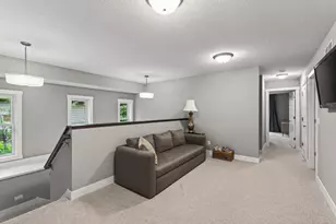 227 Sunnyridge Ln, Golden Valley, MN 55422 - Photo 25