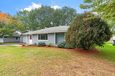 8940 Columbus Avenue S, Bloomington, MN 55420 - Photo 3
