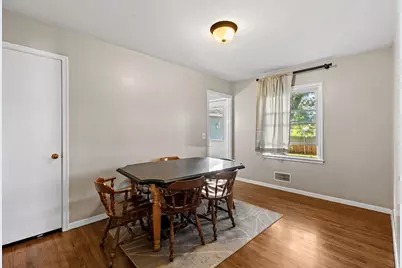8940 Columbus Avenue S, Bloomington, MN 55420 - Photo 9