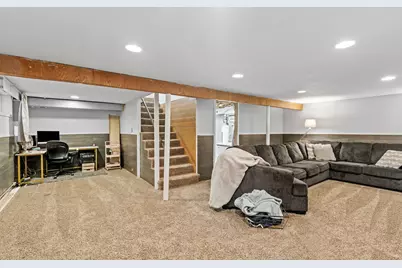 8940 Columbus Avenue S, Bloomington, MN 55420 - Photo 21