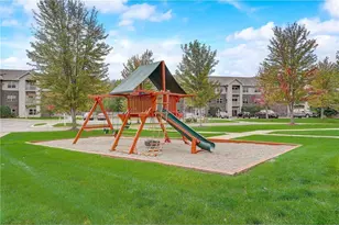 1321 Lake Dr W, Chanhassen, MN 55317 - Photo 29