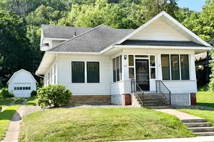 521 E 7th St, Red Wing, MN 55066 - Photo 35