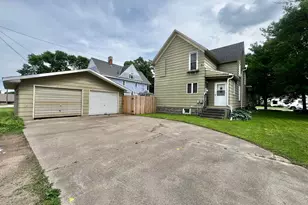 313 E 5th St, Redwood Falls, MN 56283 - Photo 29