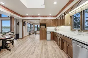 737 Carla Ln, Little Canada, MN 55109 - Photo 5