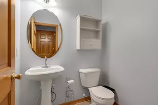 9771 Gable Dr, Eden Prairie, MN 55347 - Photo 17