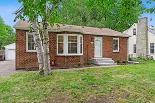 741 Roselawn Ave E, Maplewood, MN 55117 - Photo 31