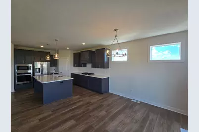 1587 Creekwood Drive, New Richmond, WI 54017 - Photo 13