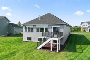 1587 Creekwood Dr, New Richmond, WI 54017 - Photo 9