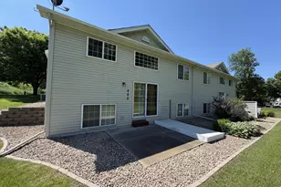 402 Creekside Dr, Buffalo, MN 55313 - Photo 5