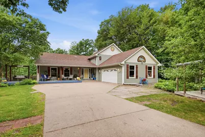 9439 Jewel Lane Court N, Forest Lake, MN 55025 - Photo 3