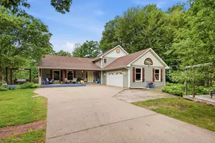 9439 Jewel Ln Ct N, Forest Lake, MN 55025 - Photo 3
