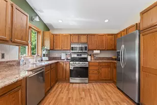 505 Zinnia Ln N, Plymouth, MN 55441 - Photo 9