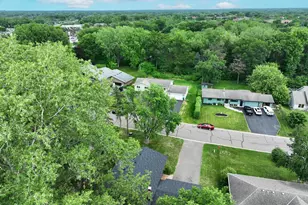 4519 Oak Leaf Dr, Vadnais Heights, MN 55127 - Photo 23