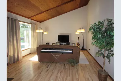 233 E Amber Lake Drive, Fairmont, MN 56031 - Photo 3