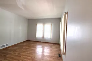 675 Otsego St, Saint Paul, MN 55101 - Photo 9