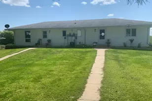 850 30th Ave NW, Willmar, MN 56201 - Photo 5