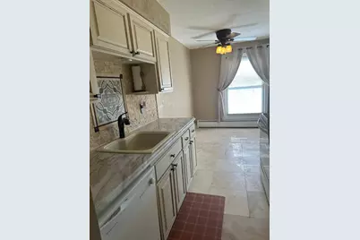 909 11th Avenue S #8, Hopkins, MN 55343 - Photo 3