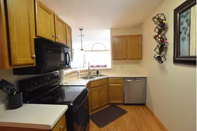 7285 Brittany Lane, Inver Grove Heights, MN 55076 - Photo 5