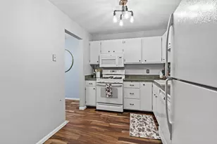 11160 Anderson Lakes Pkwy, Eden Prairie, MN 55344 - Photo 13