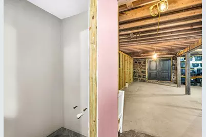 24 W 5th Street, Duluth, MN 55806 - Photo 17