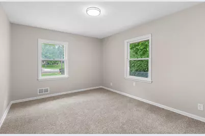 1985 Prosperity Road, Maplewood, MN 55109 - Photo 27