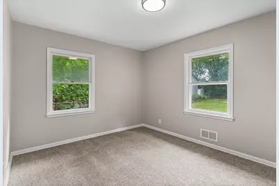 1985 Prosperity Road, Maplewood, MN 55109 - Photo 25