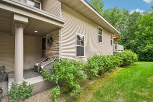 1026 St Johns Bay, Woodbury, MN 55129 - Photo 7