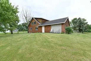 708 N Shore Dr, Battle Lake, MN 56515 - Photo 33