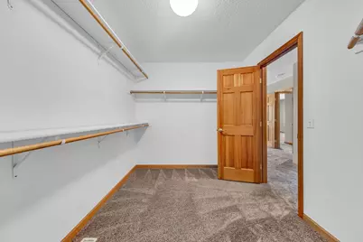 10408 Eagle Pointe Trail, Woodbury, MN 55129 - Photo 13