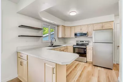 2313 9th Street S, Fargo,  58103 - Photo 5
