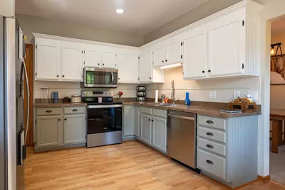 12640 Edinborough Circle, Apple Valley, MN 55124 - Photo 31