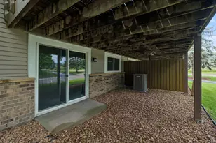 9651 Ensign Cir, Bloomington, MN 55438 - Photo 45