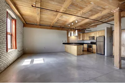 127 5th Street NE #306, Minneapolis, MN 55413 - Photo 3
