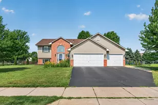13745 Wellstead Dr, Rogers, MN 55374 - Photo 5