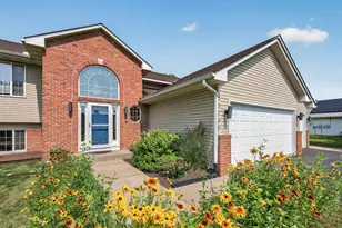 13745 Wellstead Dr, Rogers, MN 55374 - Photo 7