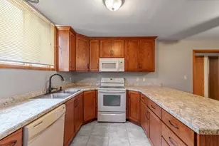 813 6th Ave N, Fargo, ND 58102 - Photo 3